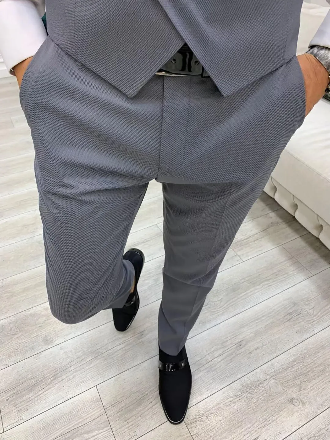 HUUTOE Men's 3 Piece Slim Fit Prom Suits Black Tuxedos for Men 2025 Double Breasted Suit Men Homecoming Wedding Suit Tux