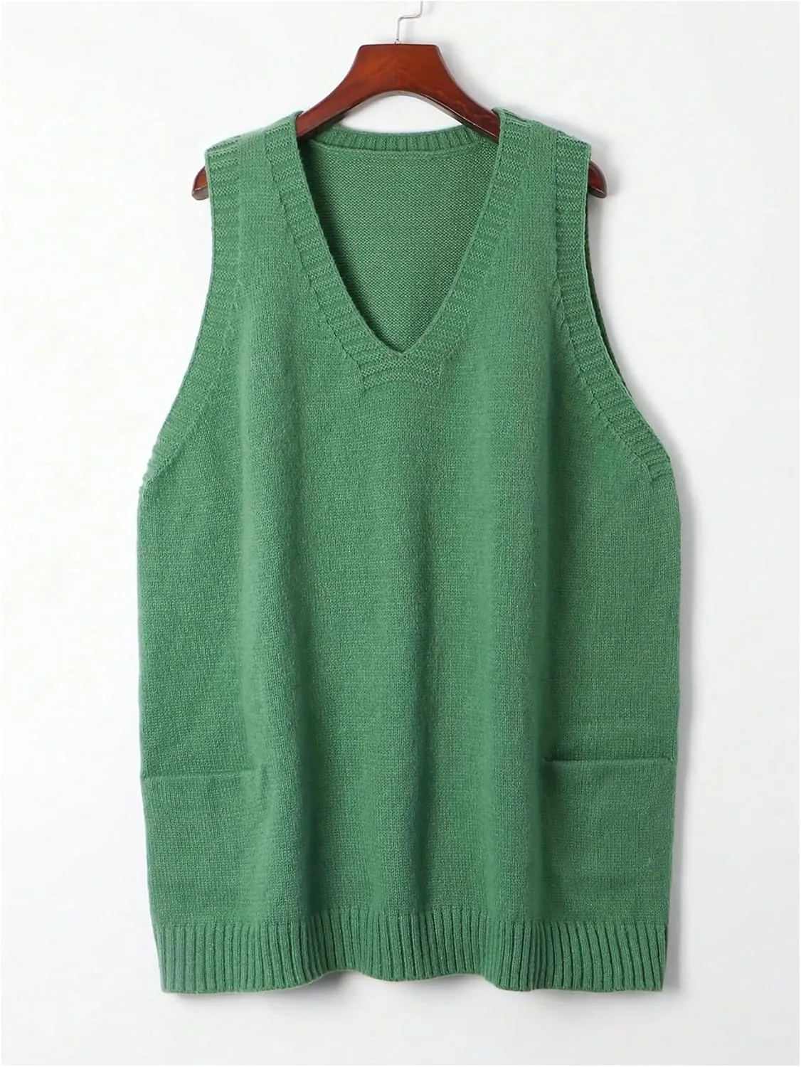 SOLY HUX Women's Plus Size Sweater Vest V Neck Sleeveless Loose Fit Knit Pullover Tank Tops with Pockets