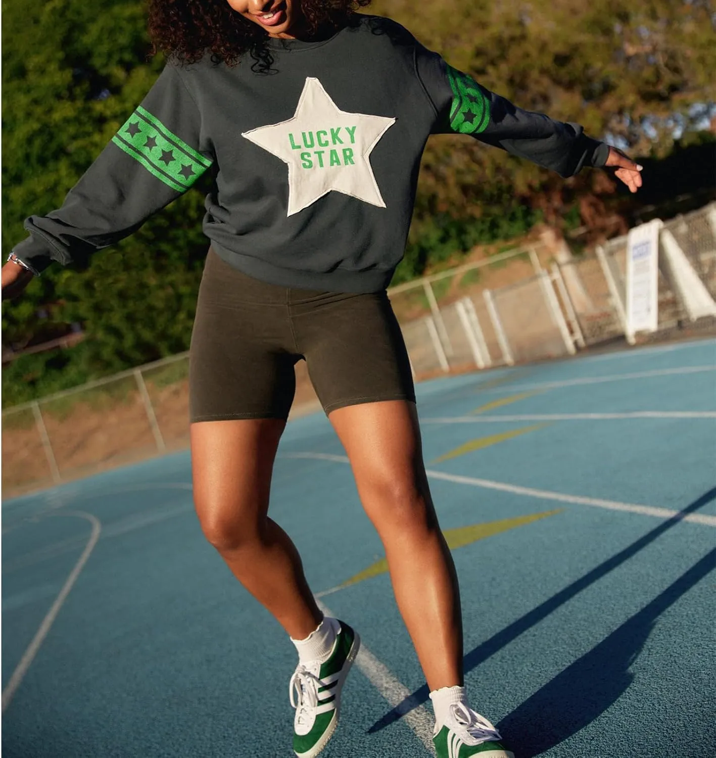 Women Star Striped Graphic Sweatshirt Long Sleeve Crew Neck Oversized Hoodie Casual Drop Shoulder Pullover Jacket