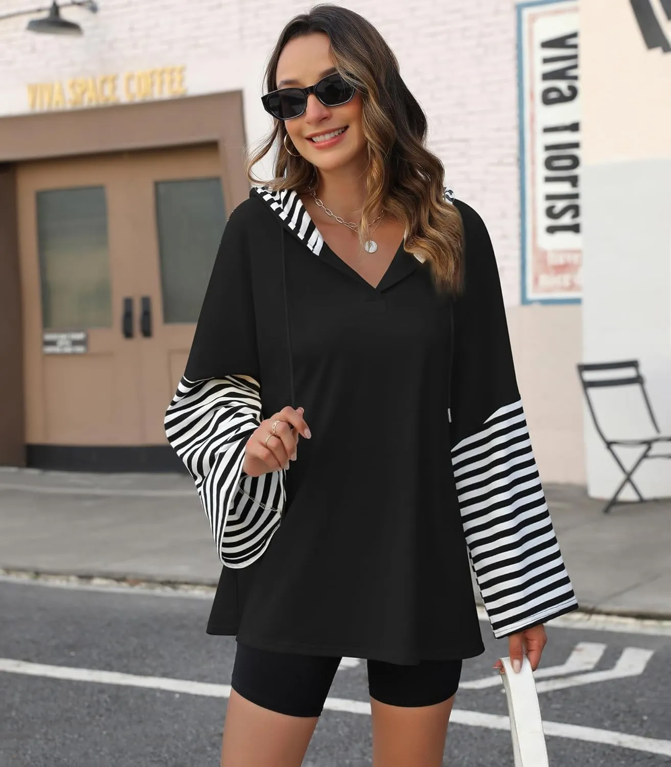 Womens Oversized Hoodie Y2K Casual Striped Sweatshirt Long Sleeve V Neck Pullover Tops Loose Fit Fall Clothes