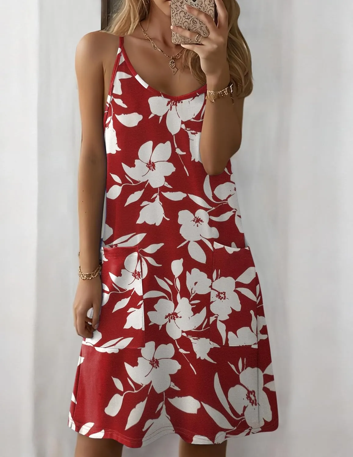 Zeagoo Women Summer Dresses Casual Beach Vacation Dress Spaghetti Strap Sundress Sleeveless Mini Short Dress with Pockets
